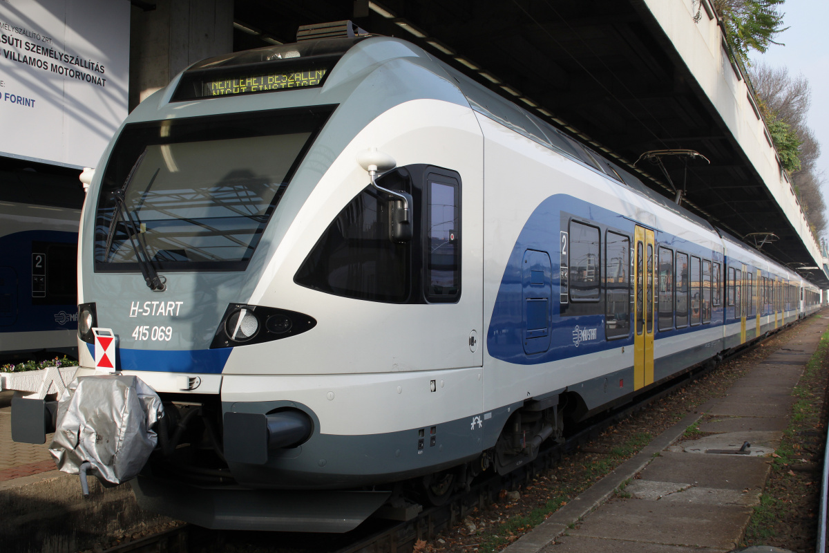 Stadler FLIRT L-4276 415 069 (Travels » Budapest » Vehicles » Trains and Locomotives)