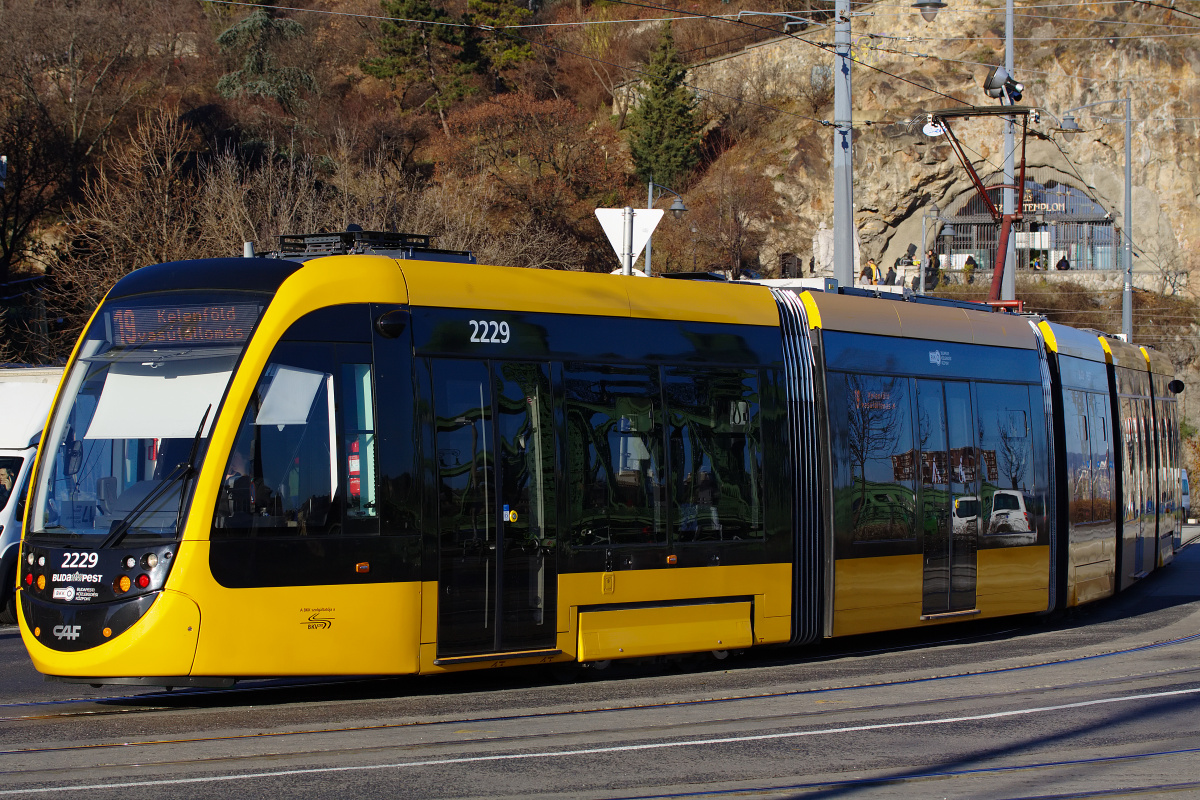 CAF Urbos 3 (Podróże » Budapeszt » Pojazdy)