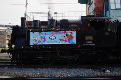 MÁVAG 22.034, MÁV Nosztalgia ("Boomerang Télapó Expressz - Boomerang Santa Express" decoration)