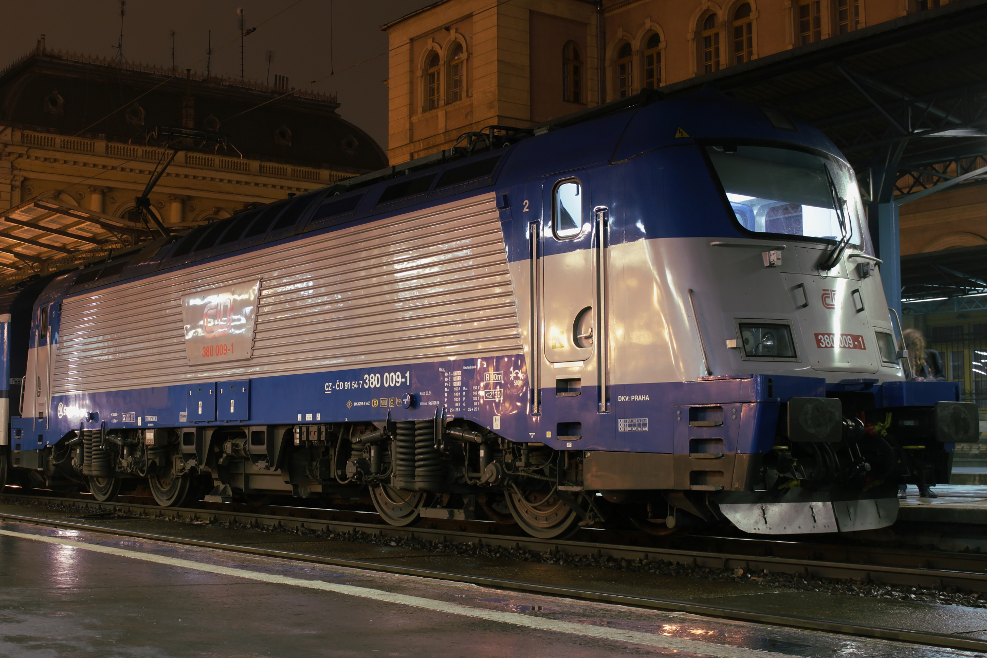 Škoda 109E 380 009-1 (Travels » Budapest » Vehicles » Trains and Locomotives)