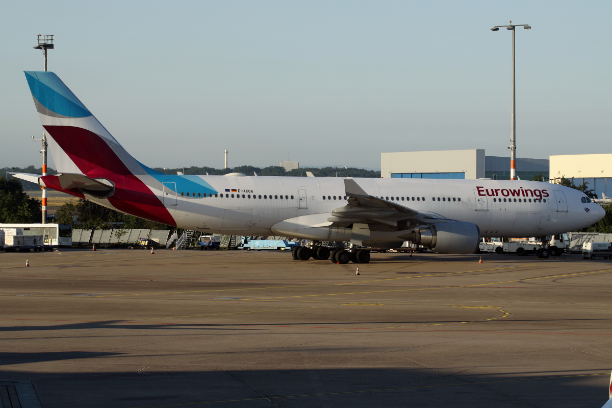 Airbus A330-200, D-AXGA, Eurowings