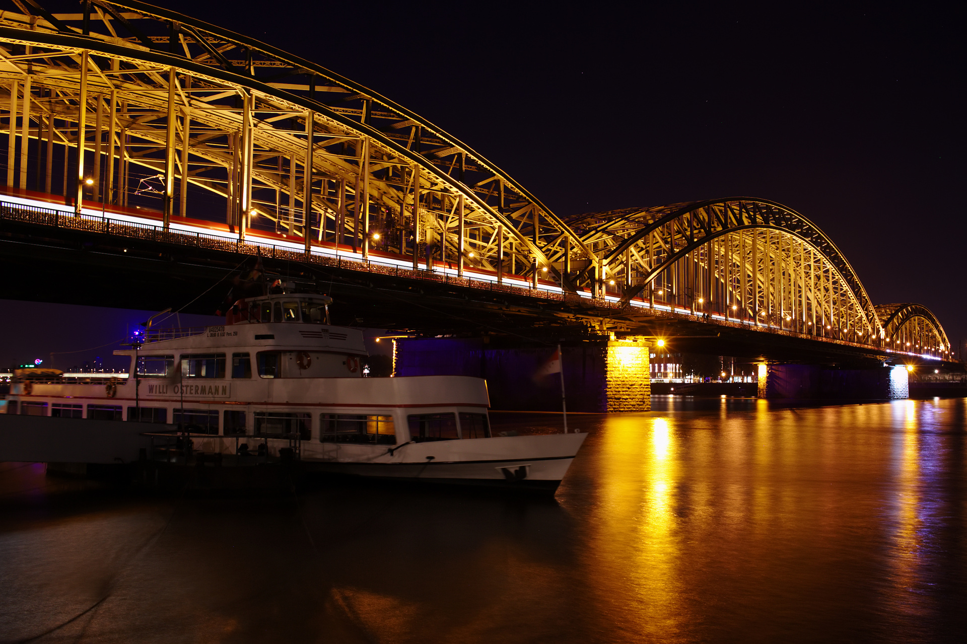 Hohenzollern Bridge (Travels » Cologne)