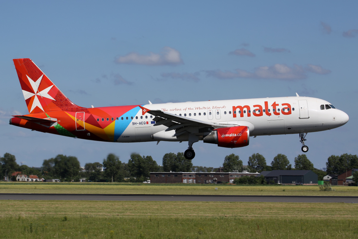 9H-AEQ, Air Malta (Aircraft » Schiphol Spotting » Airbus A320-200)