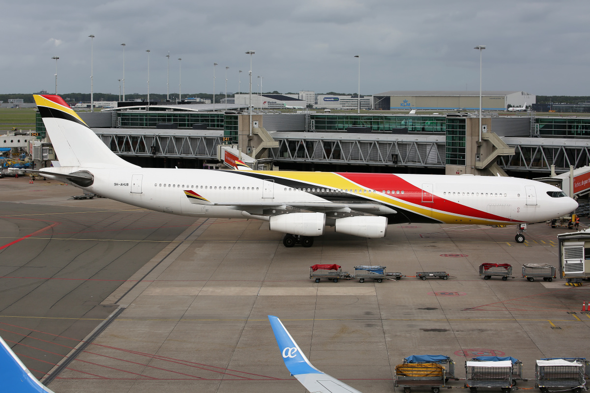 9H-AHUB, Airhub Aviation (Aircraft » Schiphol Spotting » Airbus A340-300)