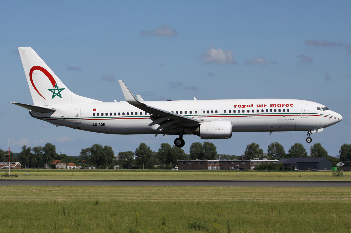 CN-ROE, Royal Air Maroc (Samoloty » Spotting na Schiphol » Boeing 737-800)