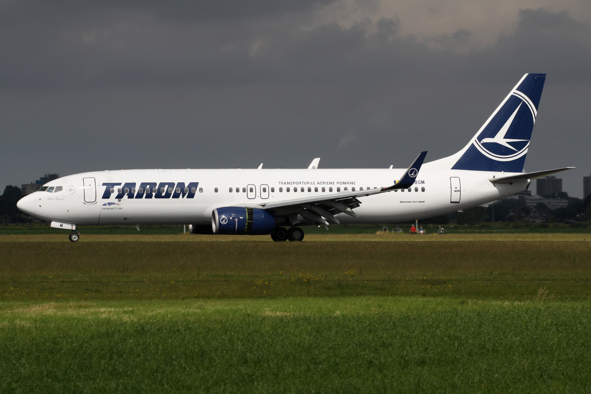 YR-BGM, TAROM Romainian Air Transport (Romanian Presidency of the Council of the European Union sticker) (Aircraft » Schiphol Spotting » Boeing 737-800)