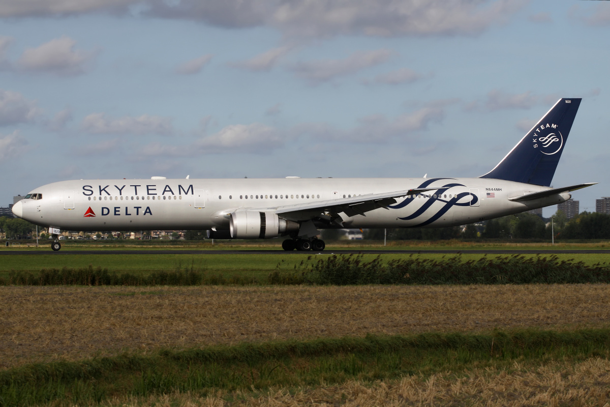 N844MH, Delta Airlines (malowanie SkyTeam)