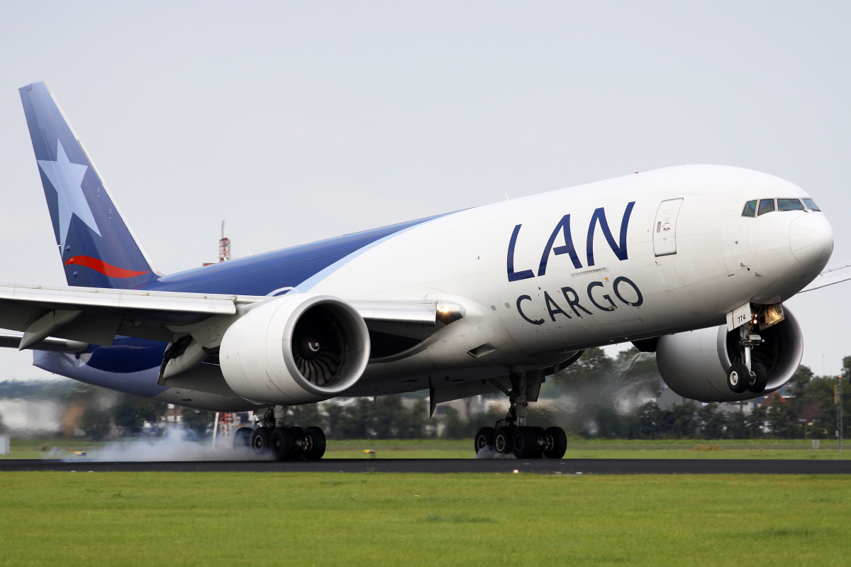 N774LA, LAN Cargo (Samoloty » Spotting na Schiphol » Boeing 777F)