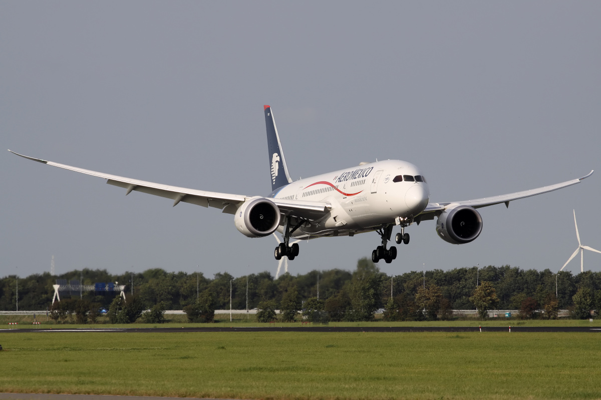 N782AM, AeroMexico (Samoloty » Spotting na Schiphol » Boeing 787-8 Dreamliner)