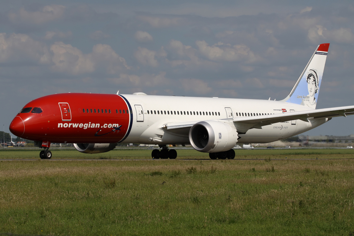 G-CKWE, Norwegian Air UK