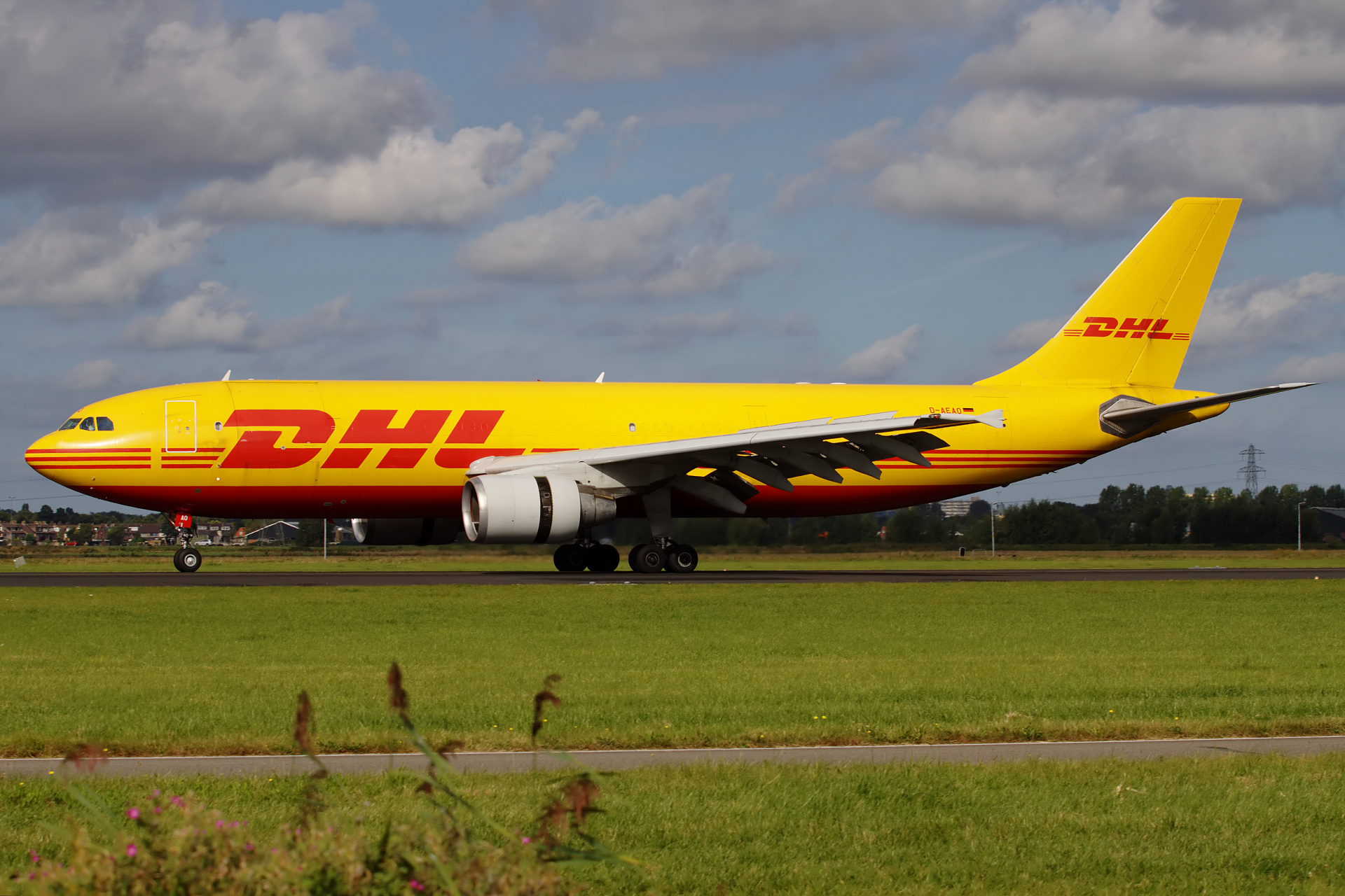 D-AEAO, DHL (Samoloty » Spotting na Schiphol » Airbus A300B4-600F)