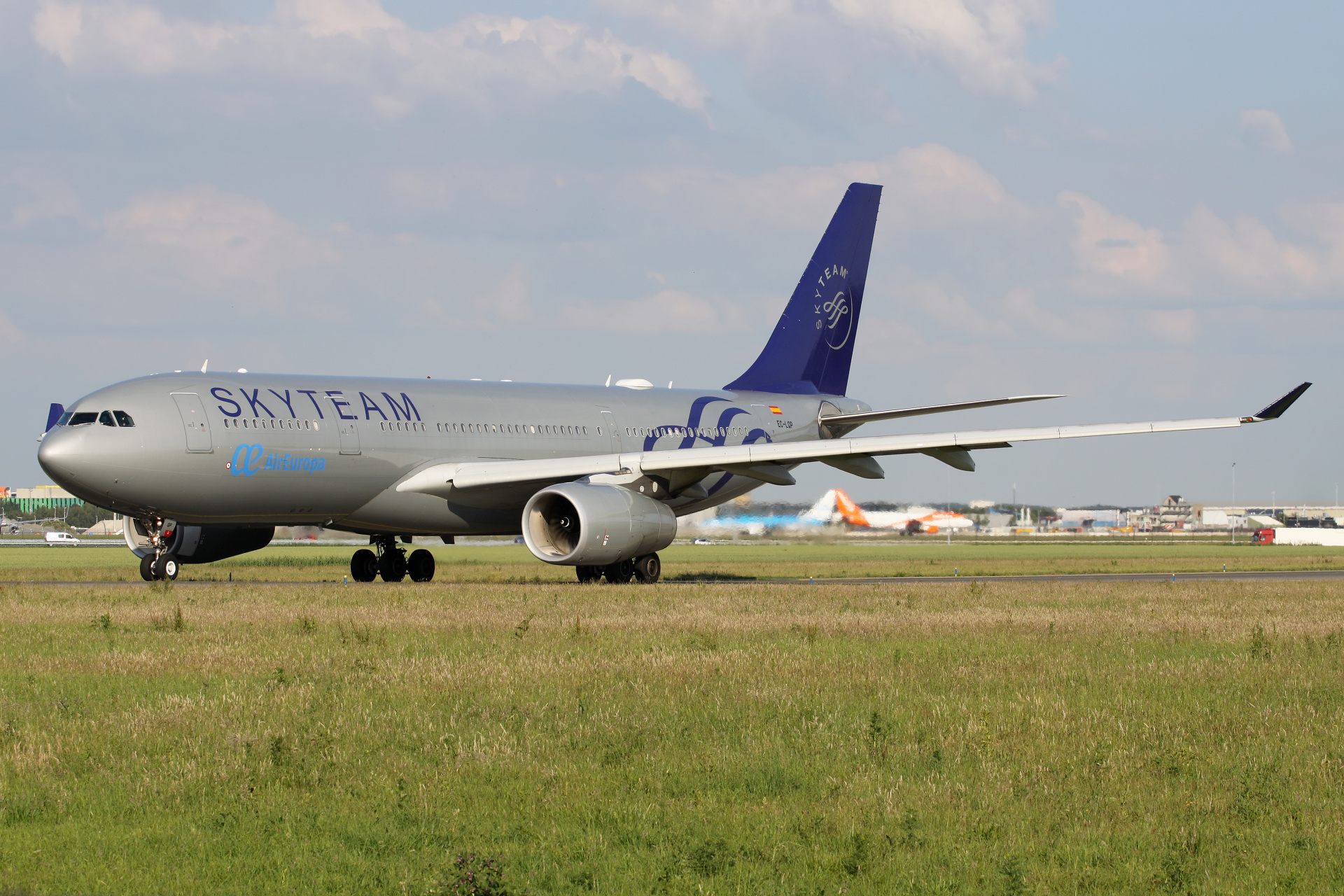 EC-LQP, Air Europa (malowanie SkyTeam) (Samoloty » Spotting na Schiphol » Airbus A330-200)