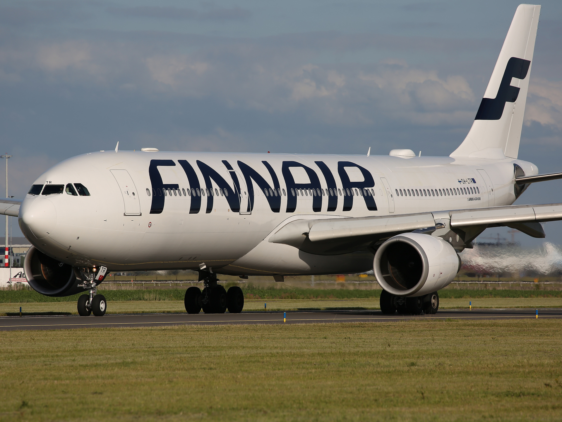 OH-LTR, Finnair (Samoloty » Spotting na Schiphol » Airbus A330-300)