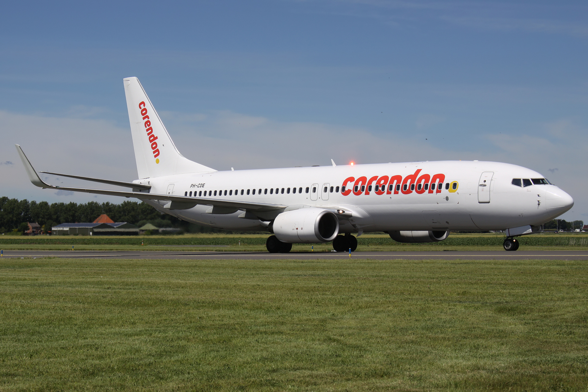 PH-CDE, Corendon Dutch Airlines 2 (Samoloty » Spotting na Schiphol » Boeing 737-800)