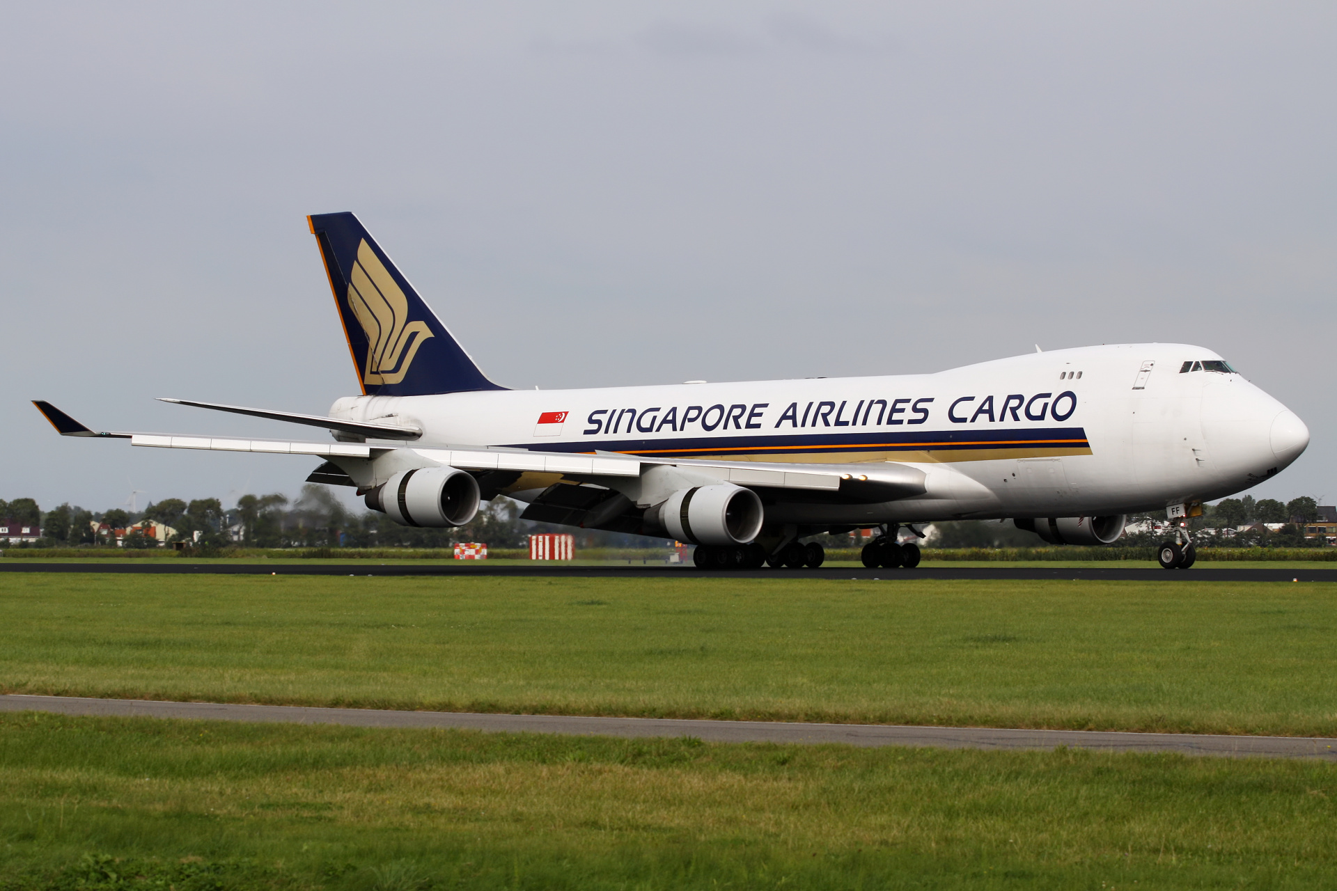 9V-SFF, Singapore Airlines Cargo (Aircraft » Schiphol Spotting » Boeing 747-400F)