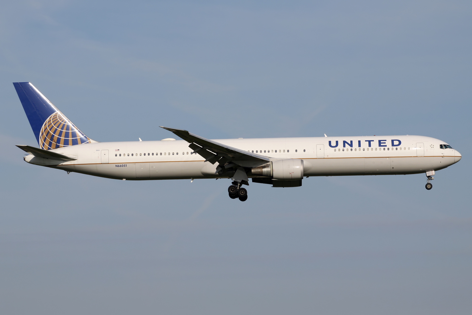 N66051, United Airlines (Aircraft » Schiphol Spotting » Boeing 767-400)