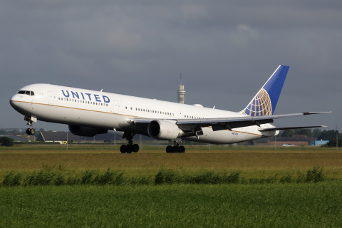 N69063, United Airlines