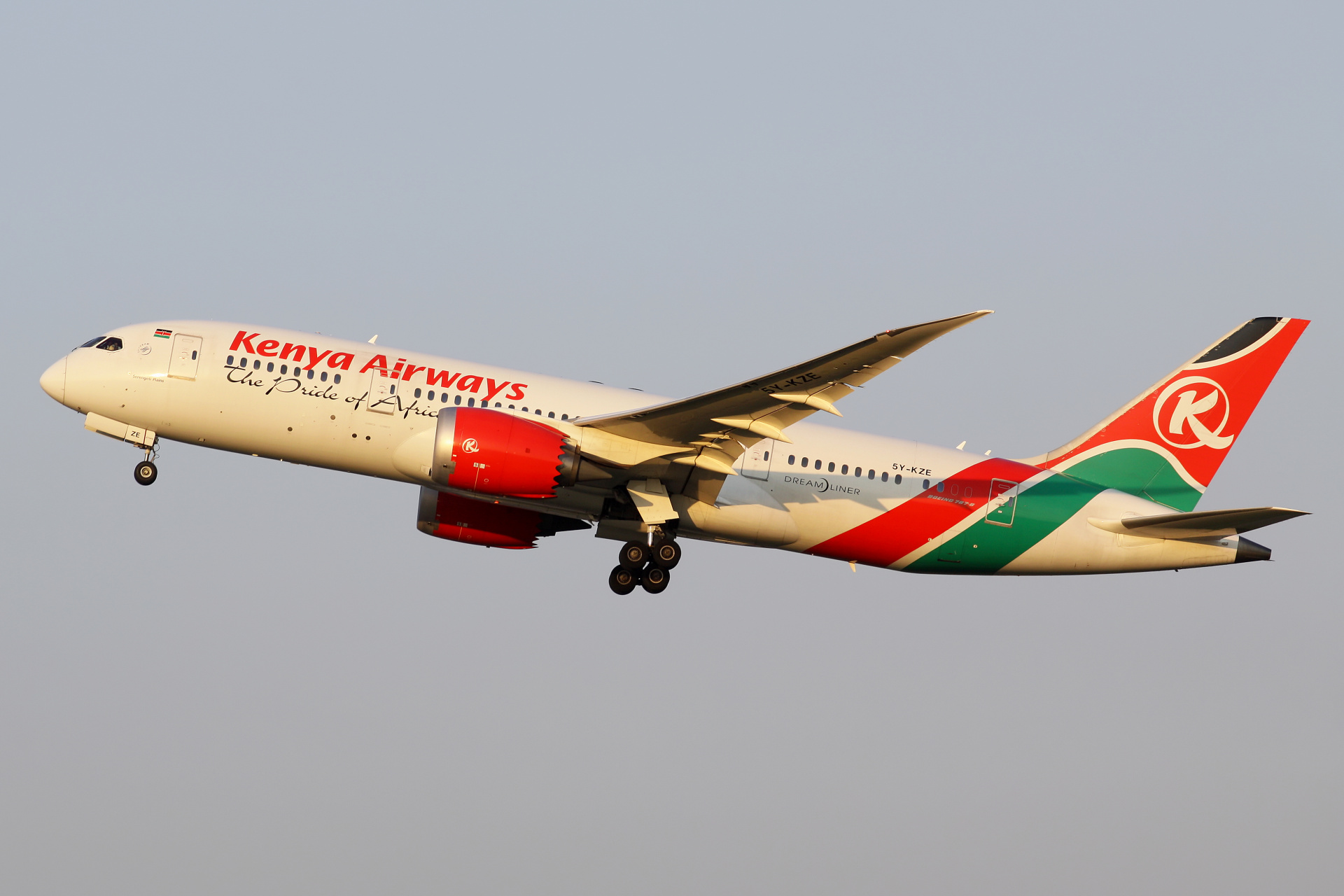 5Y-KZE, Kenya Airways (Aircraft » Schiphol Spotting » Boeing 787-8 Dreamliner)