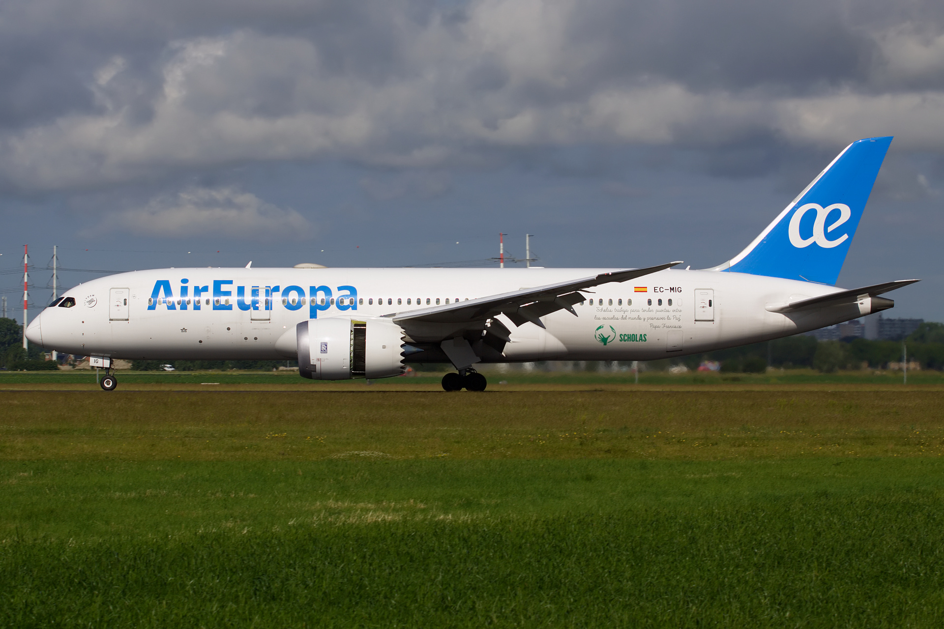 EC-MIG, Air Europa (malowanie Scholas Occurentes) (Samoloty » Spotting na Schiphol » Boeing 787-8 Dreamliner)