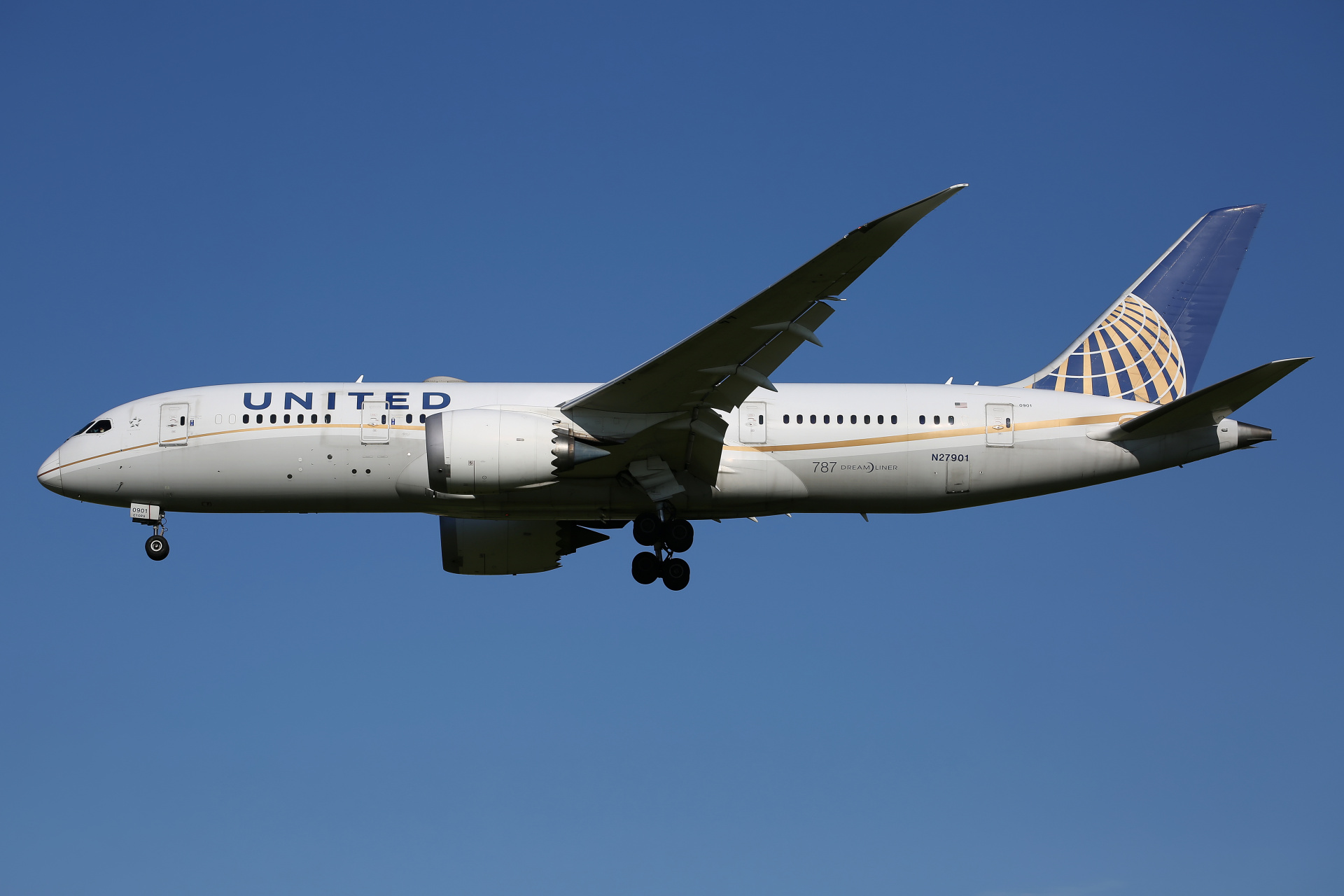 N27901, United Airlines (Samoloty » Spotting na Schiphol » Boeing 787-8 Dreamliner)