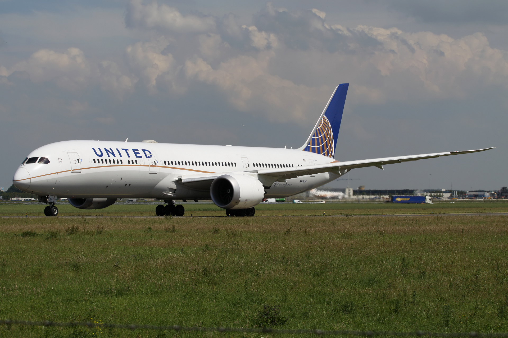N13954, United Airlines (Aircraft » Schiphol Spotting » Boeing 787-9 Dreamliner)