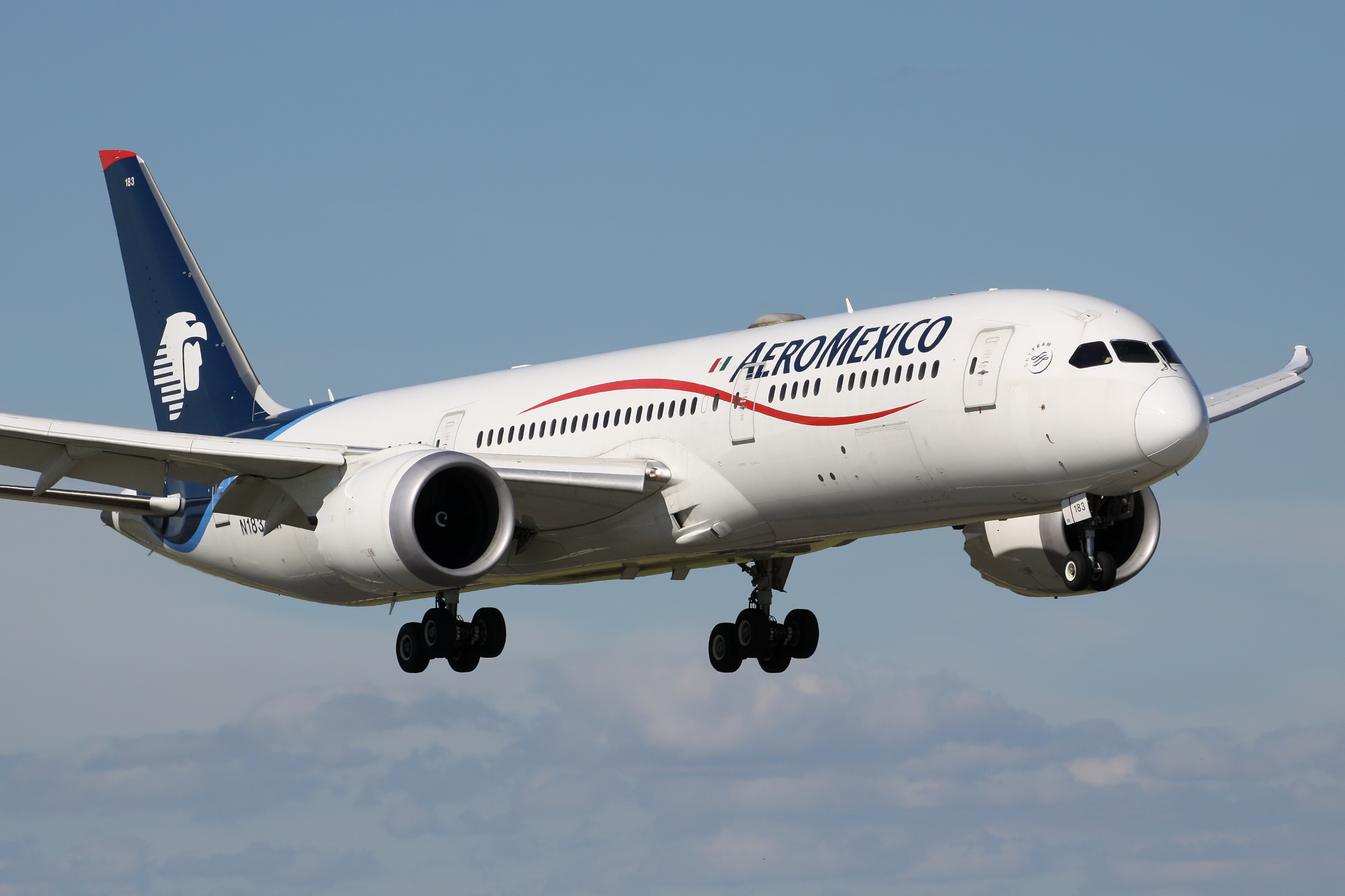 N183AM, AeroMexico (Samoloty » Spotting na Schiphol » Boeing 787-9 Dreamliner)