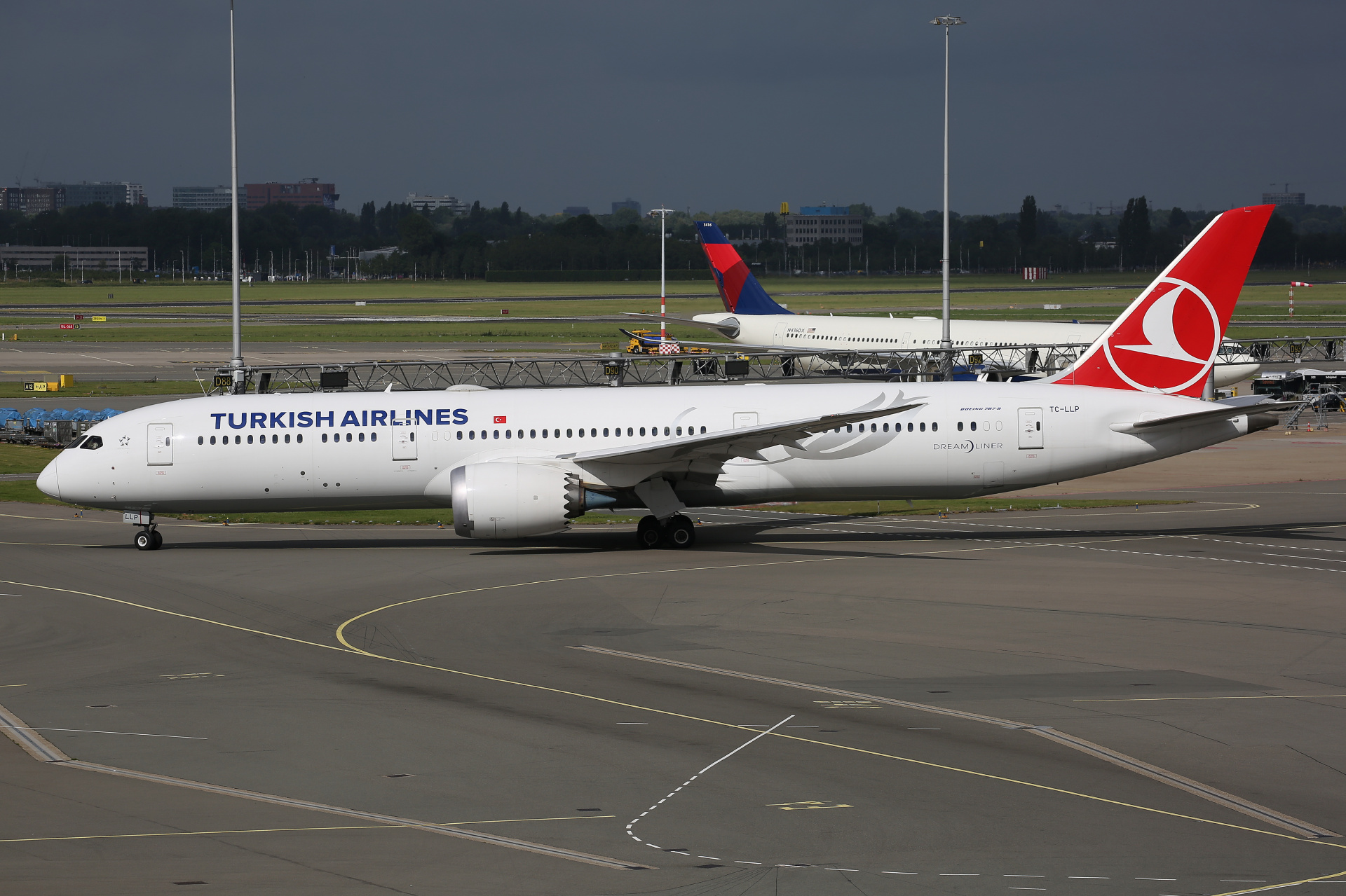 TC-LLP, THY Turkish Airlines (Samoloty » Spotting na Schiphol » Boeing 787-9 Dreamliner)