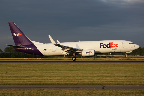 Boeing 737-800BCF, OE-IWE, FedEx Express (ASL Airlines)
