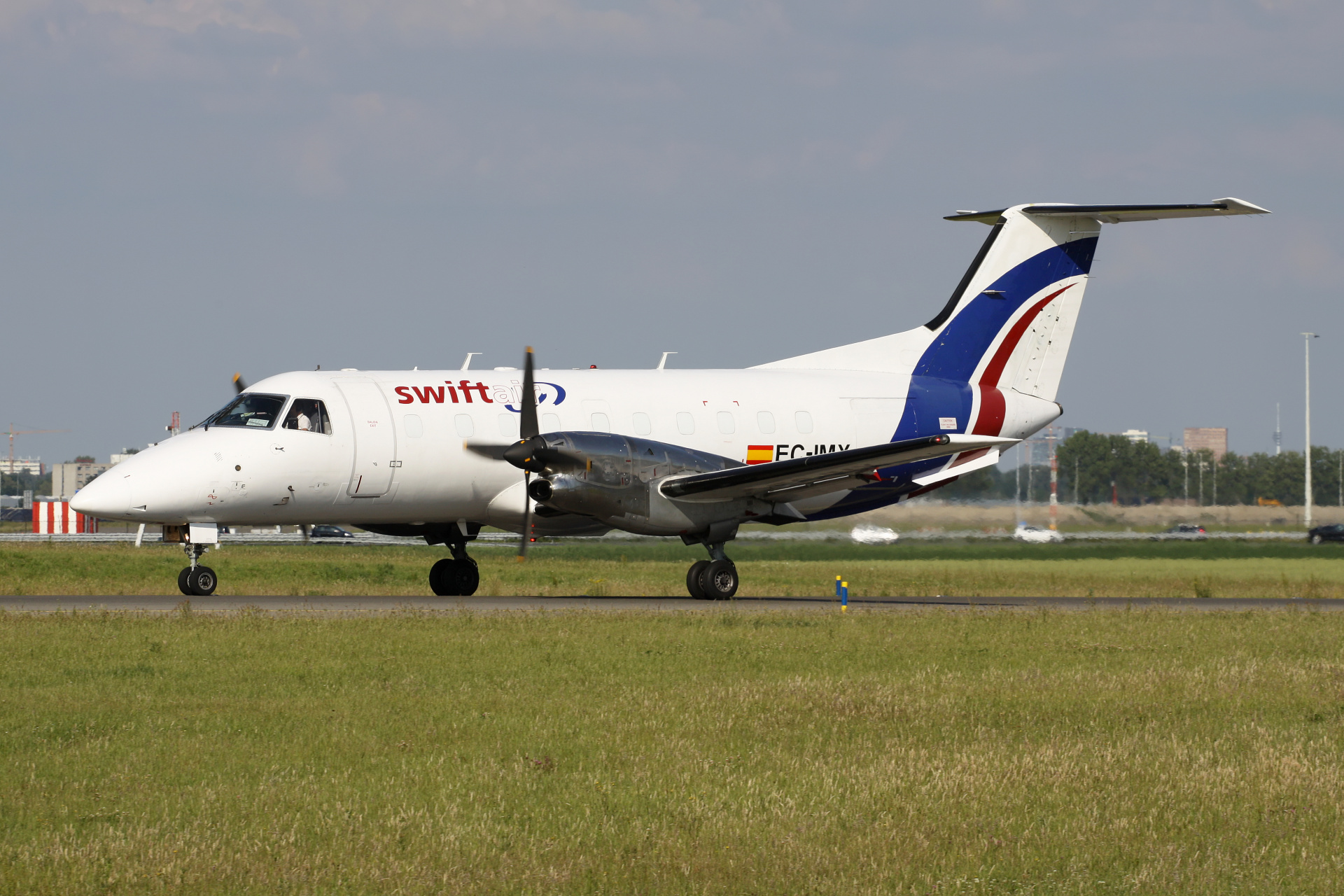 Embraer EMB-120FC Brasilia, EC-IMX, SwiftAir (Samoloty » Spotting na Schiphol » pozostałe)
