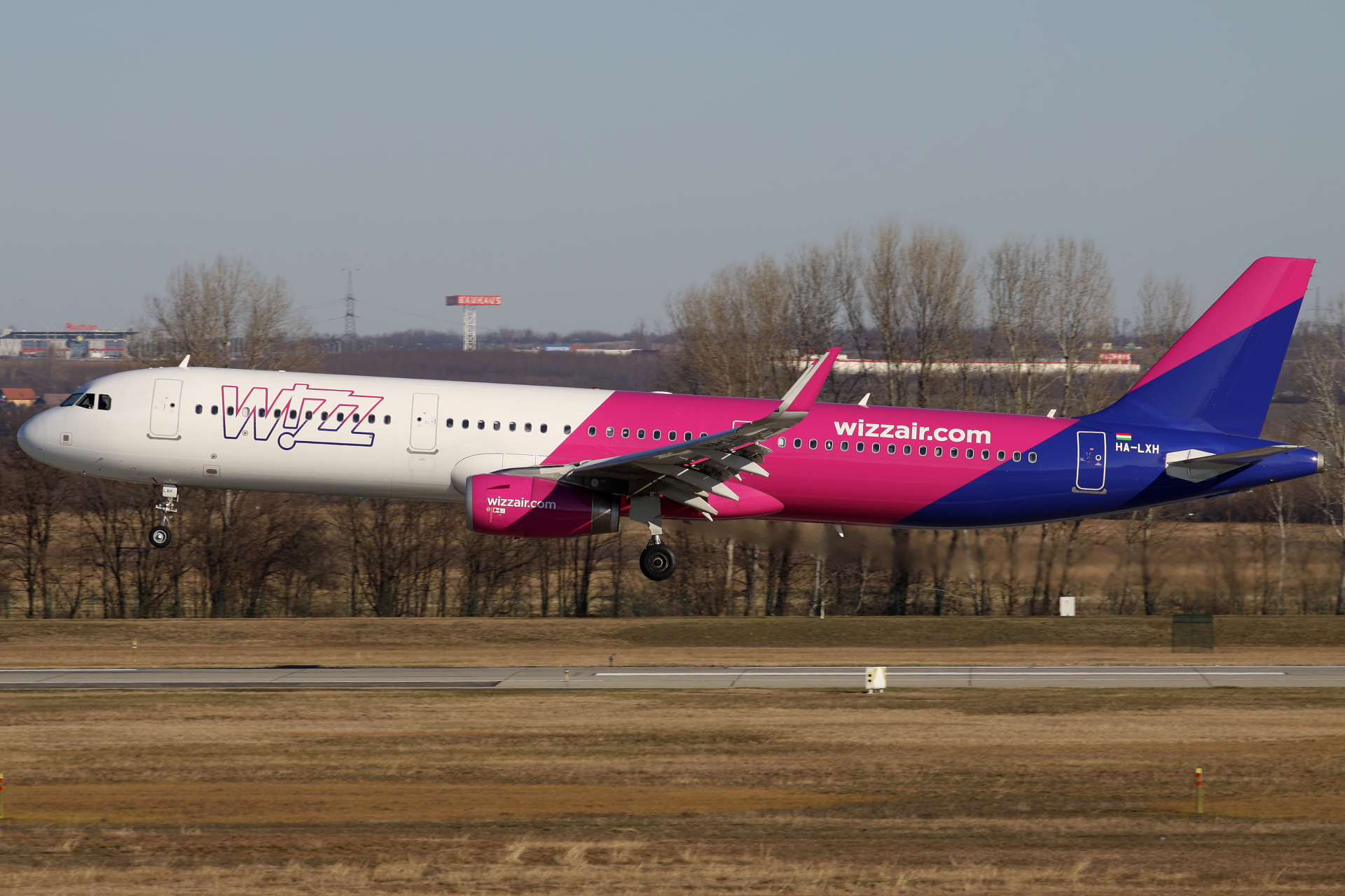 HA-LXH, Wizz Air (Aircraft » Ferihegy Spotting » Airbus A321-200)