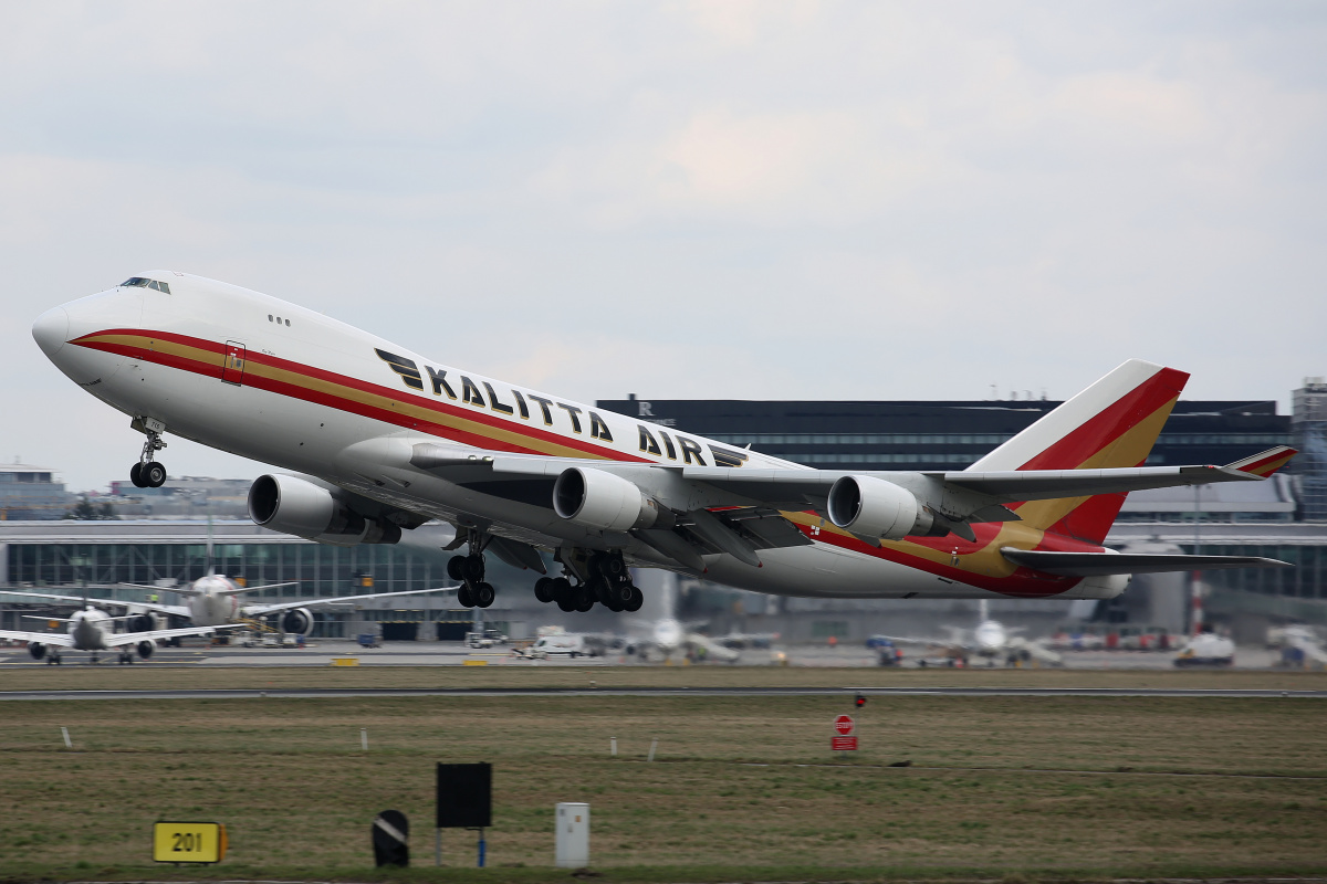 N716CK (Aircraft » EPWA Spotting » Boeing 747-400F » Kalitta Air)