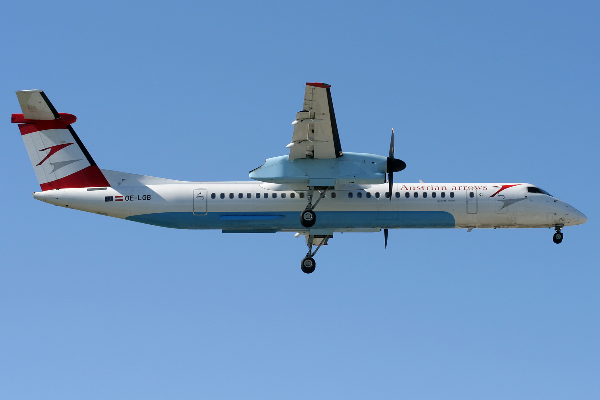 OE-LGB, Austrian arrows (Tyrolean) (Aircraft » EPWA Spotting » De Havilland Canada DHC-8 Dash 8 » Austrian Airlines)