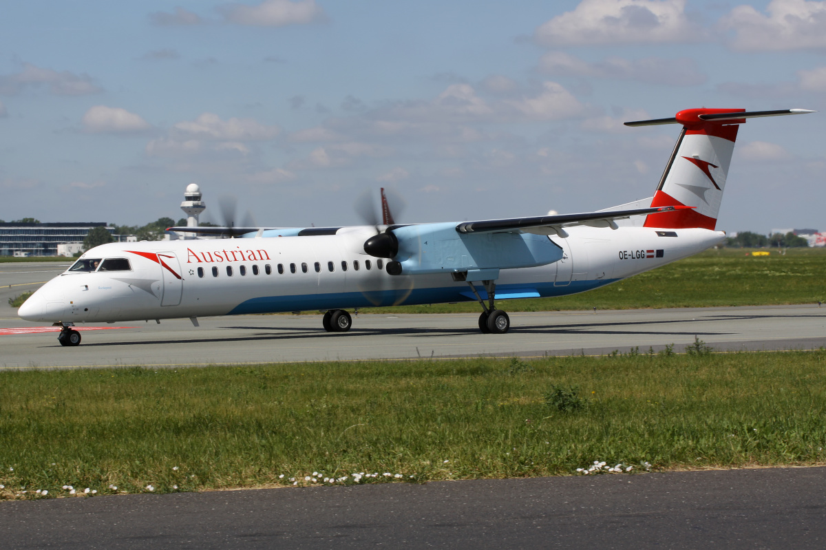 OE-LGG (Samoloty » Spotting na EPWA » De Havilland Canada DHC-8 Dash 8 » Austrian Airlines)