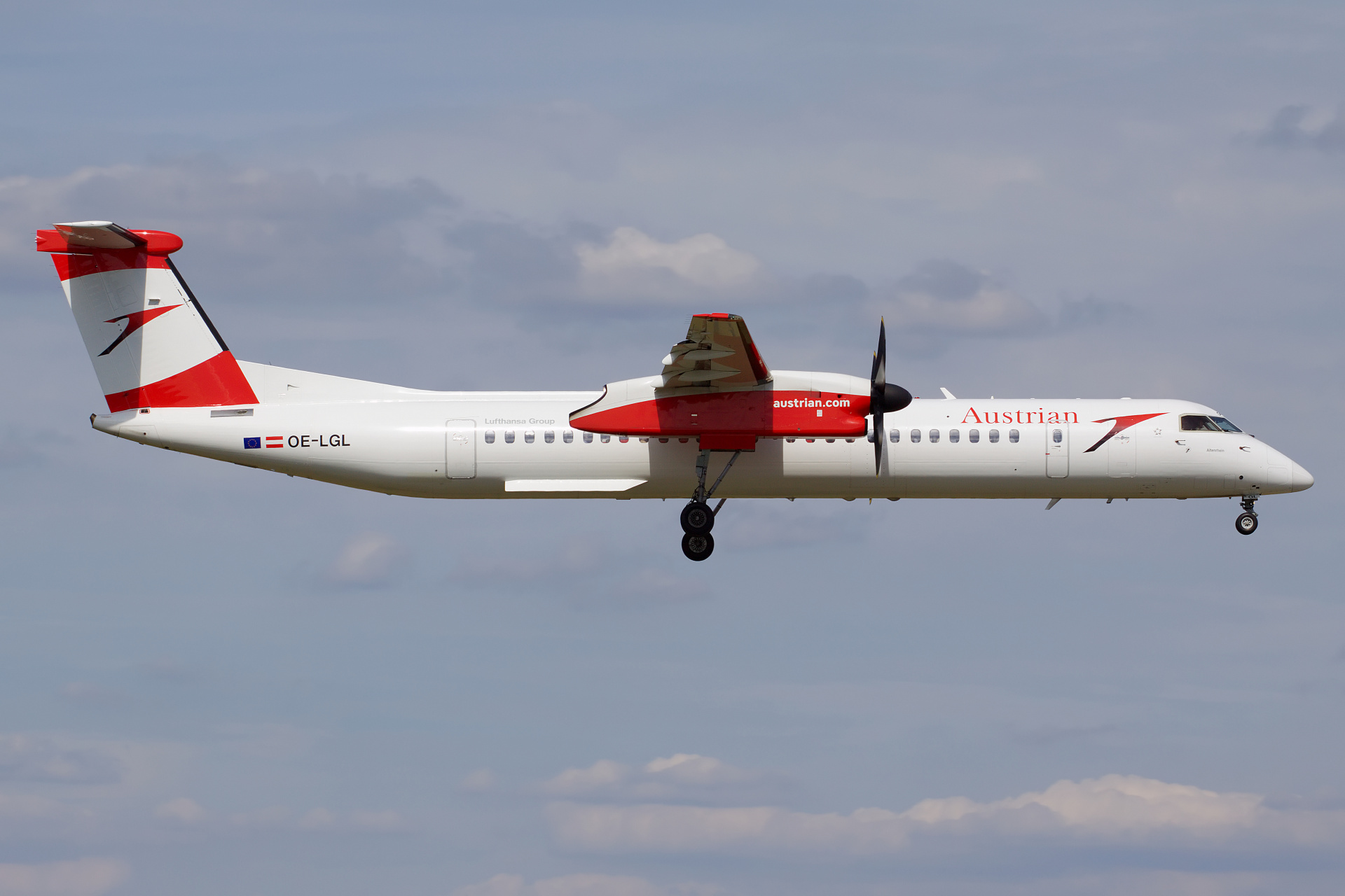 OE-LGL (Samoloty » Spotting na EPWA » De Havilland Canada DHC-8 Dash 8 » Austrian Airlines)
