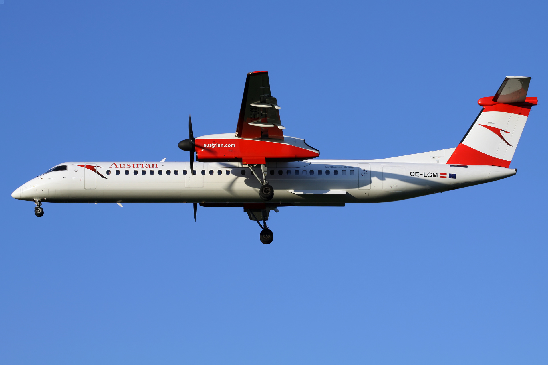 OE-LGM (Aircraft » EPWA Spotting » De Havilland Canada DHC-8 Dash 8 » Austrian Airlines)