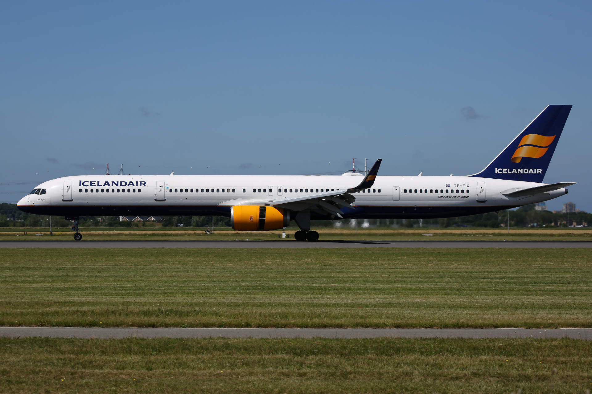 TF-FIX, Icelandair (Samoloty » Spotting na Schiphol » Boeing 757-300)