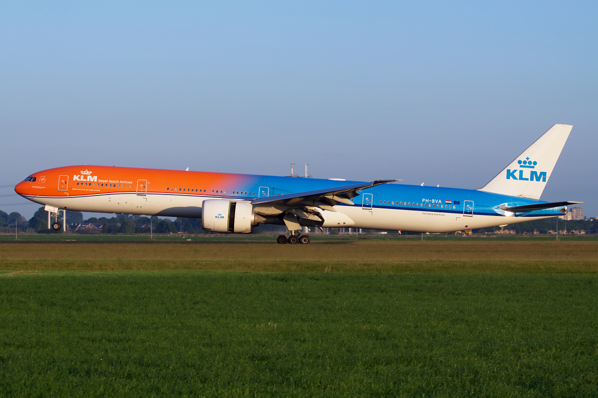 PH-BVA (Orange Pride livery) (Aircraft » Schiphol Spotting » Boeing 777-300ER » KLM Royal Dutch Airlines)