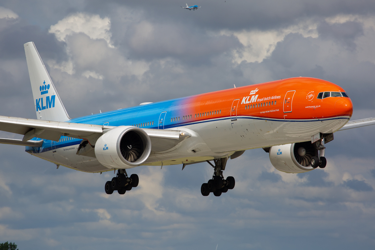 PH-BVA (Orange Pride livery) (Aircraft » Schiphol Spotting » Boeing 777-300ER » KLM Royal Dutch Airlines)