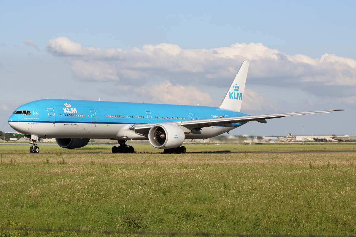 PH-BVI (Aircraft » Schiphol Spotting » Boeing 777-300ER » KLM Royal Dutch Airlines)