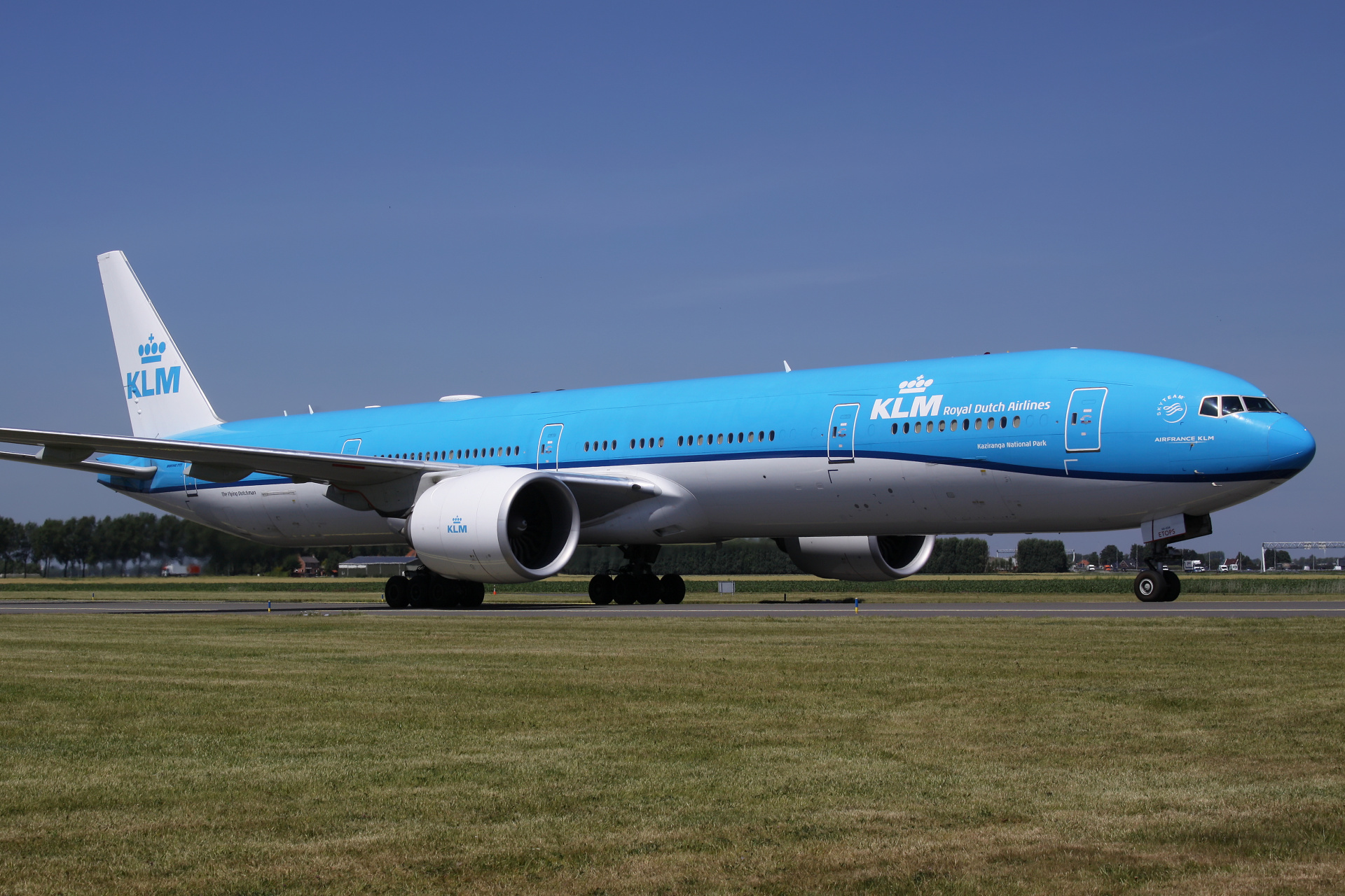 PH-BVO (Aircraft » Schiphol Spotting » Boeing 777-300ER » KLM Royal Dutch Airlines)