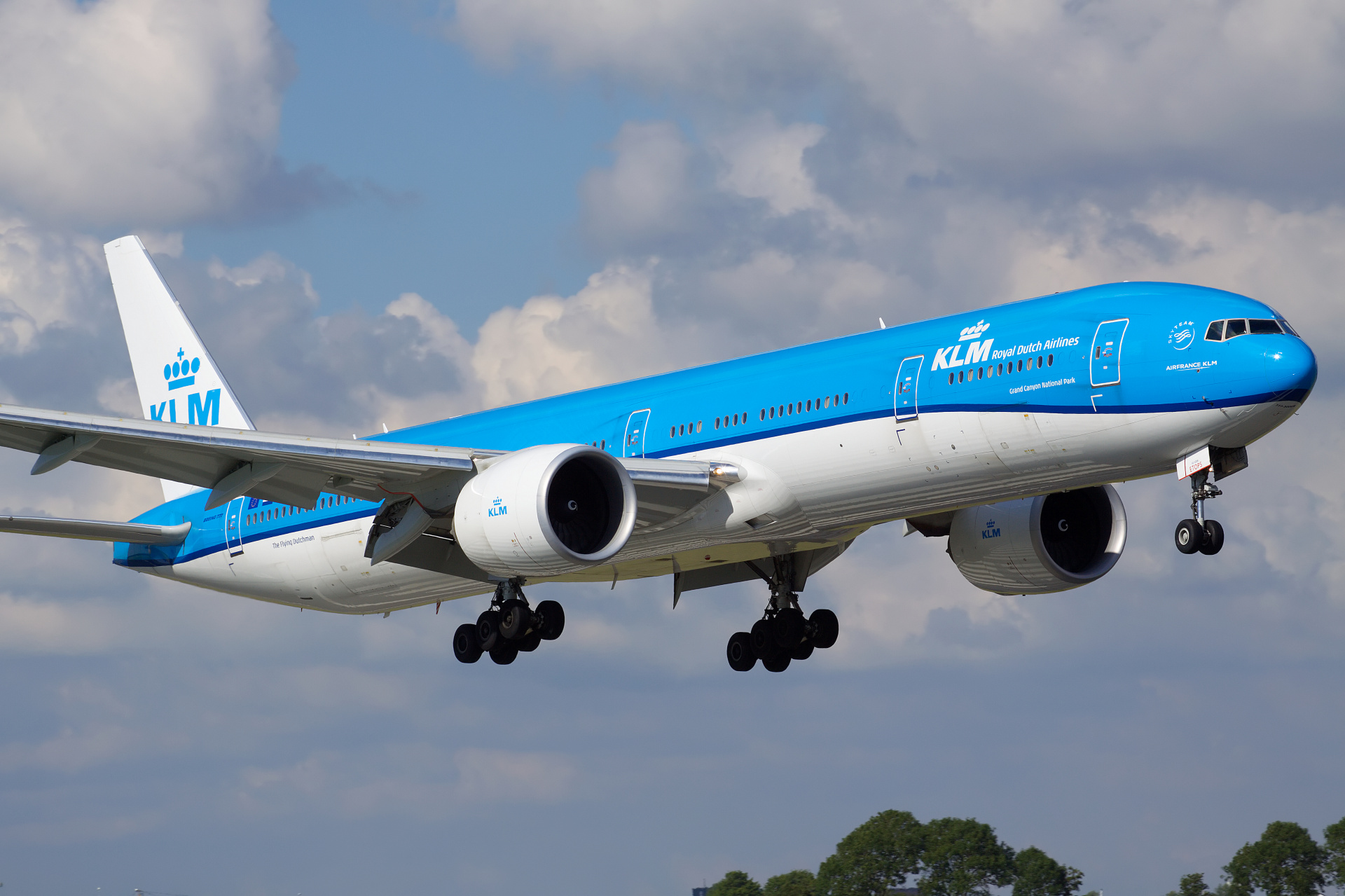 PH-BVU (Samoloty » Spotting na Schiphol » Boeing 777-300ER » KLM Royal Dutch Airlines)