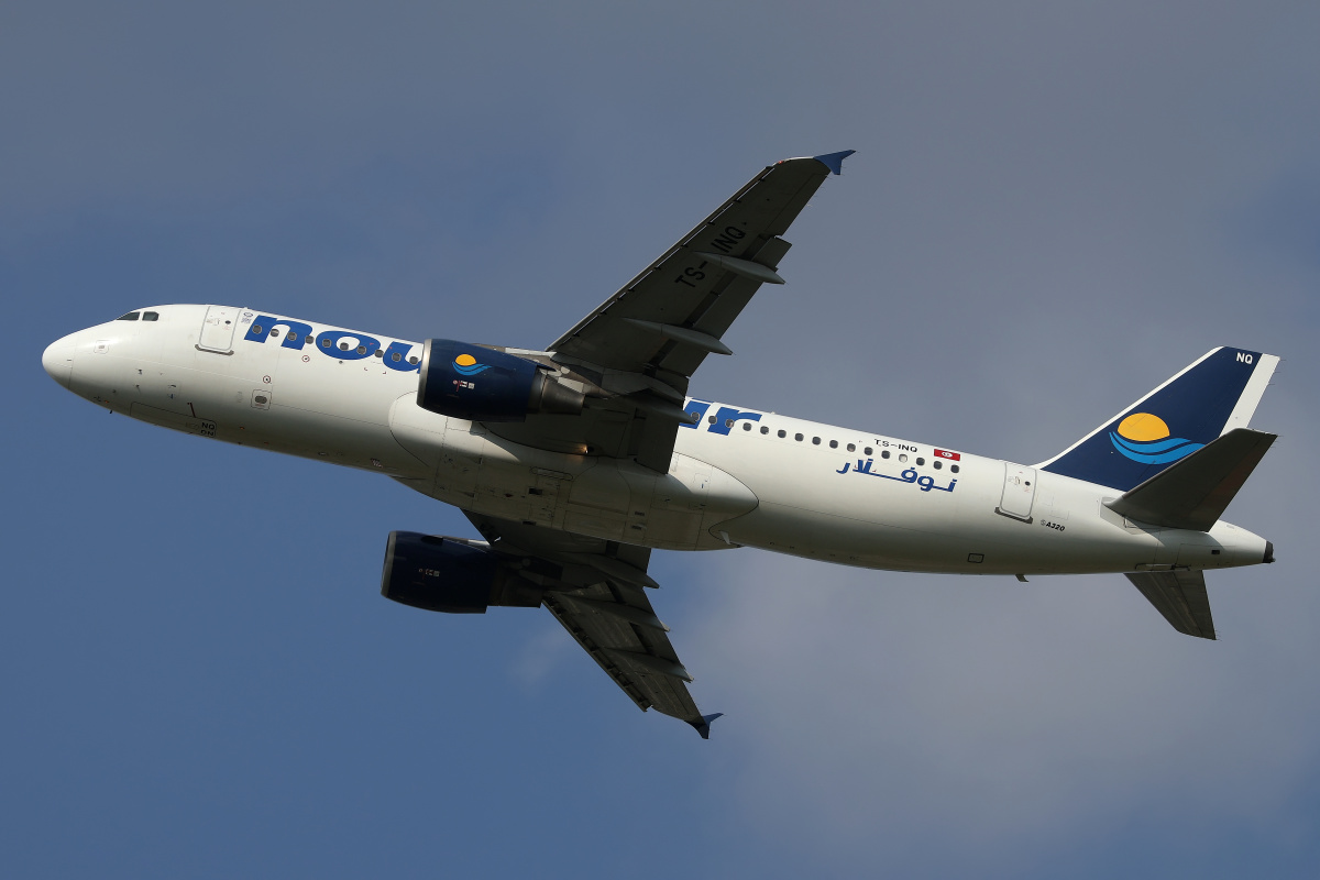TS-INQ (Samoloty » Spotting na EPWA » Airbus A320-200 » Nouvelair)
