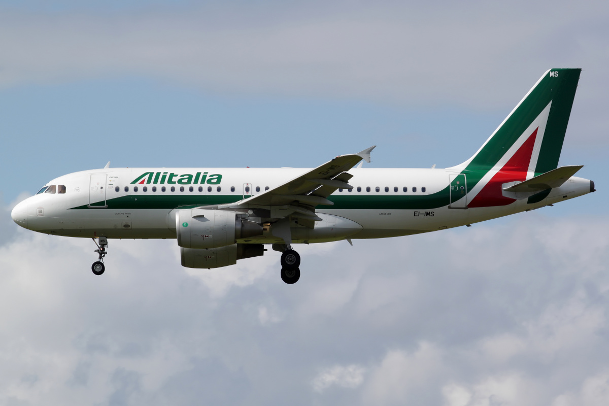 Airbus A319-100, EI-IMS, Alitalia (Samoloty » Spotting w Kopenhadze Kastrup » Airbus A319-100)