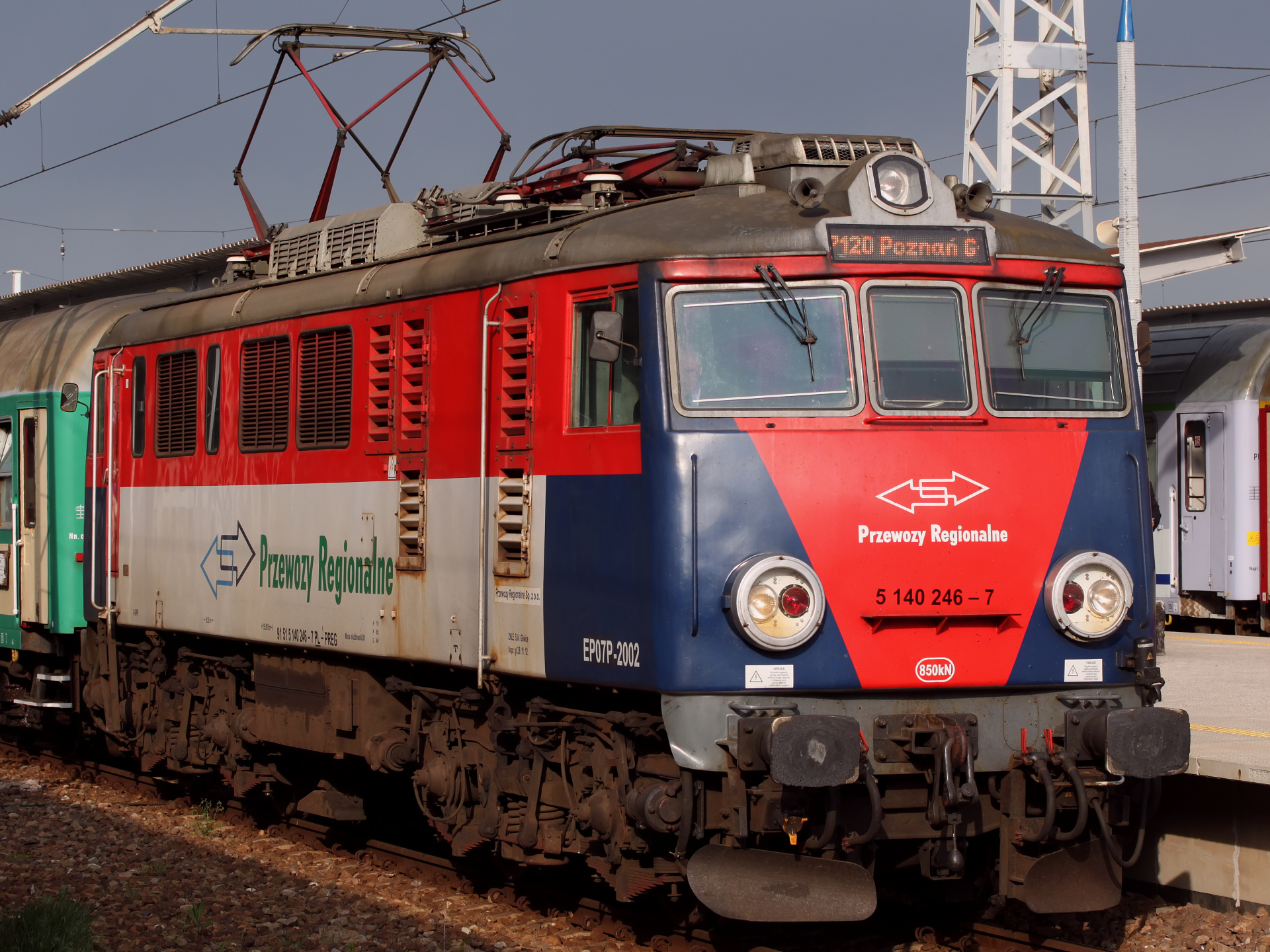 EP07P-2002 (Vehicles » Trains and Locomotives » Pafawag 4E)