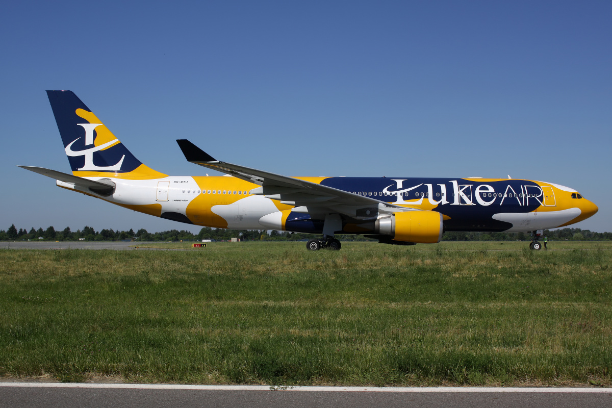 9H-RTU (Aircraft » EPWA Spotting » Airbus A330-200 » Luke Air)