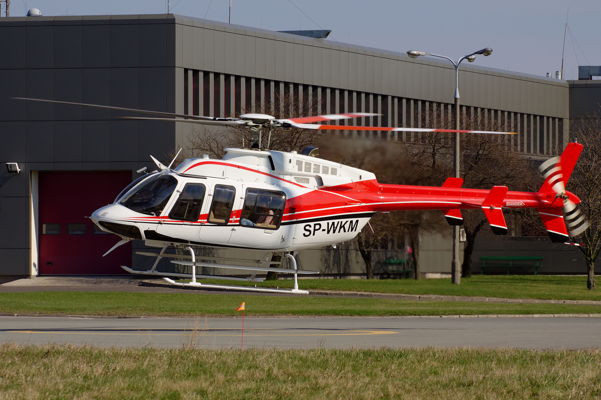 Bell 407GX, SP-WKM, prywatny (Samoloty » Spotting na EPWA » Bell 407)