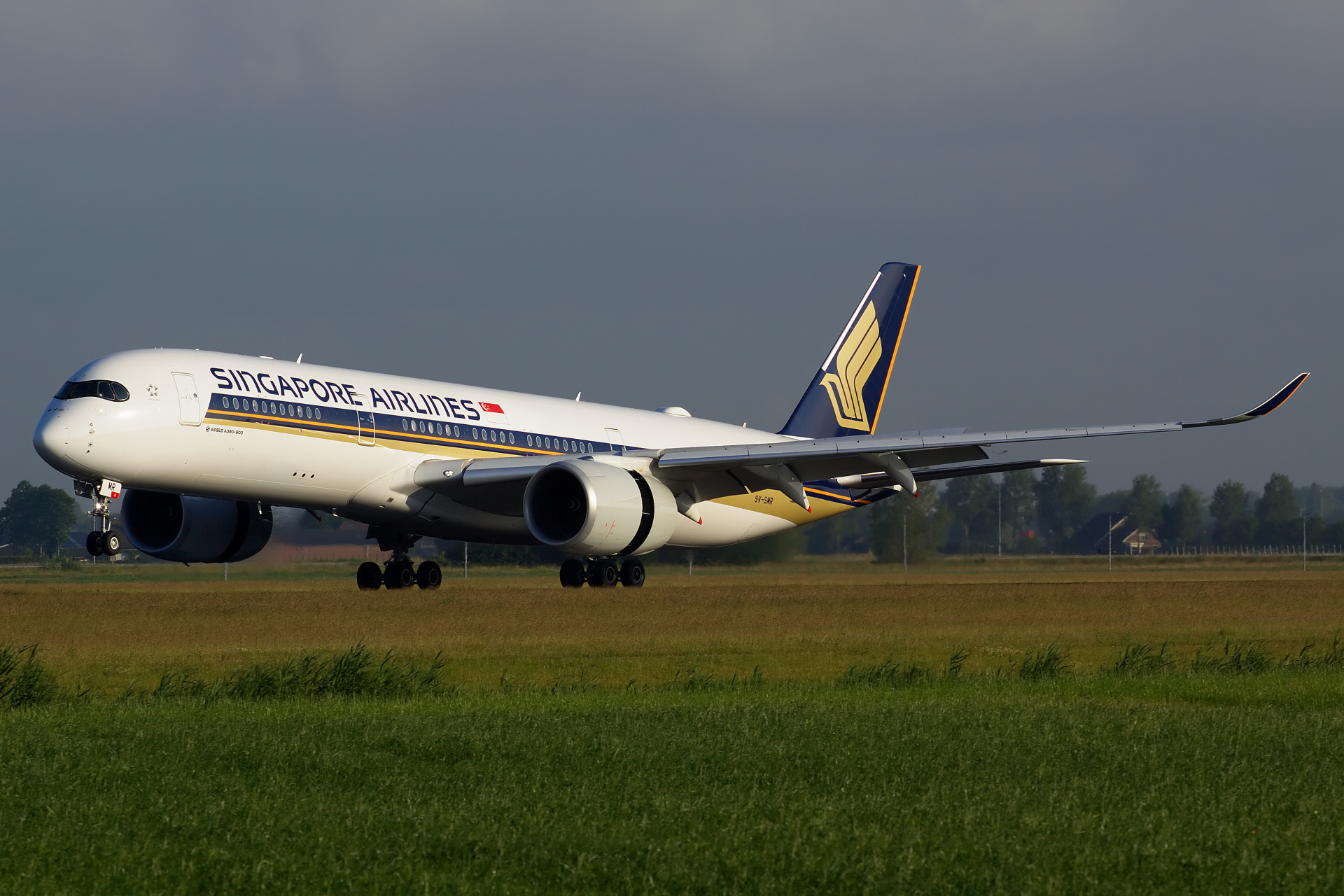 9V-SMR, Singapore Airlines (Aircraft » Schiphol Spotting » Airbus A350-900)