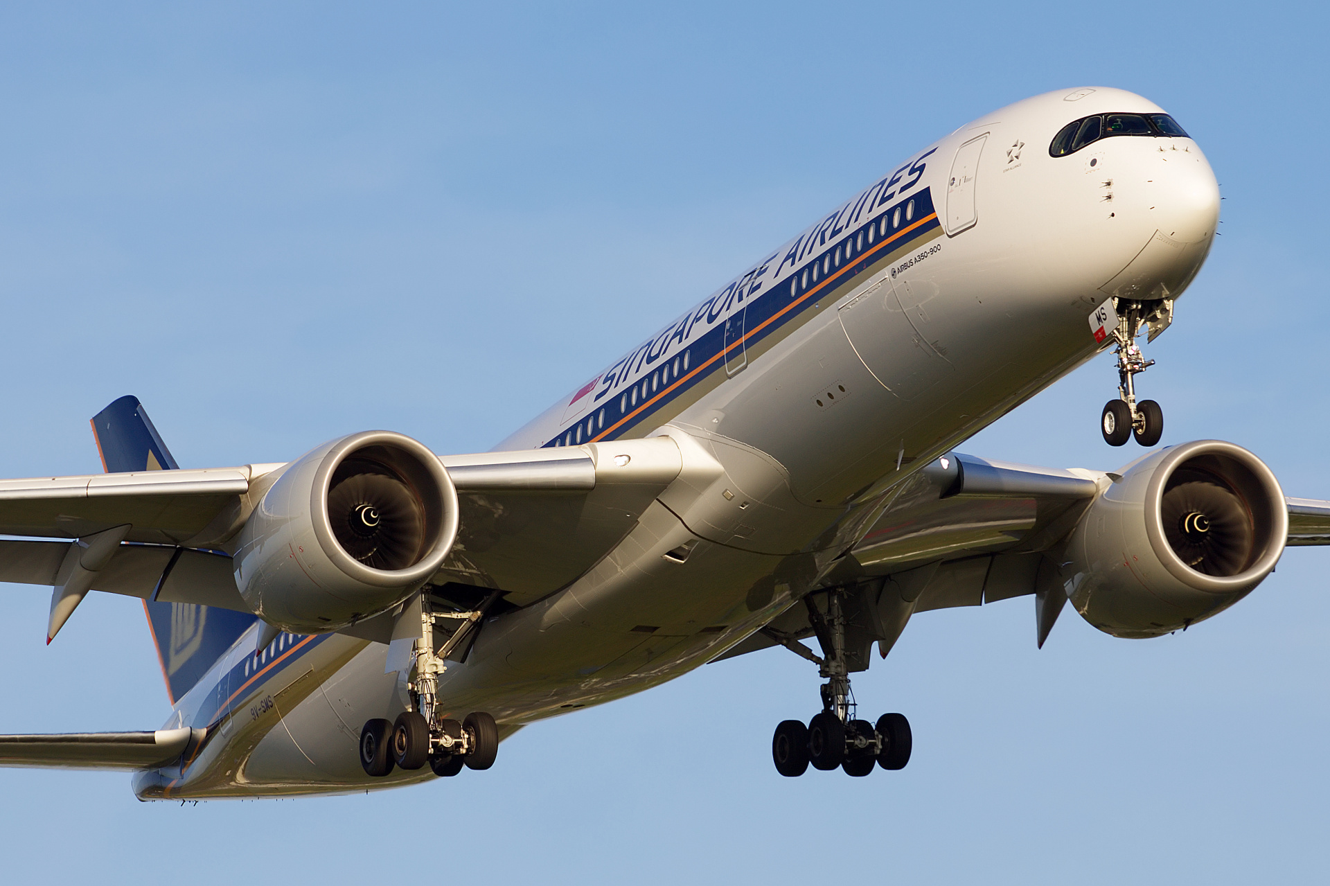 9V-SMS, Singapore Airlines (Samoloty » Spotting na Schiphol » Airbus A350-900)
