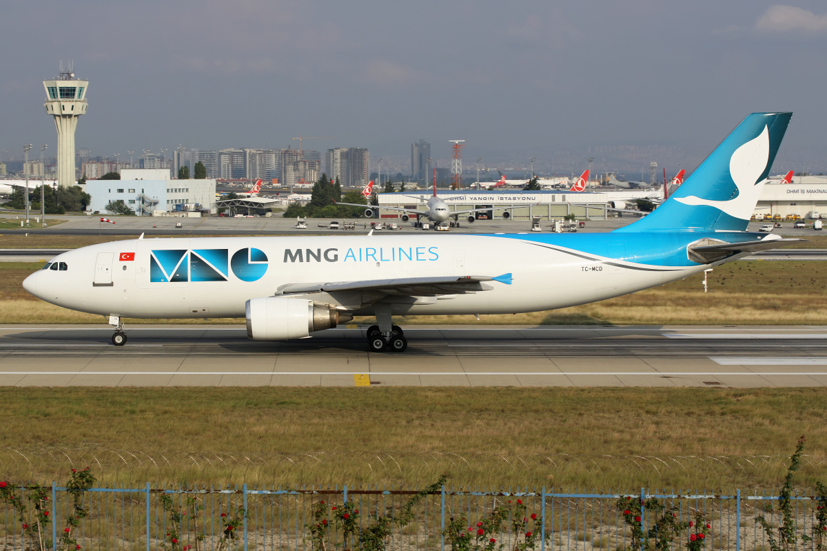 TC-MCD, MNG Airlines Cargo (Aircraft » Istanbul Atatürk Airport » Airbus A300B4-600F)