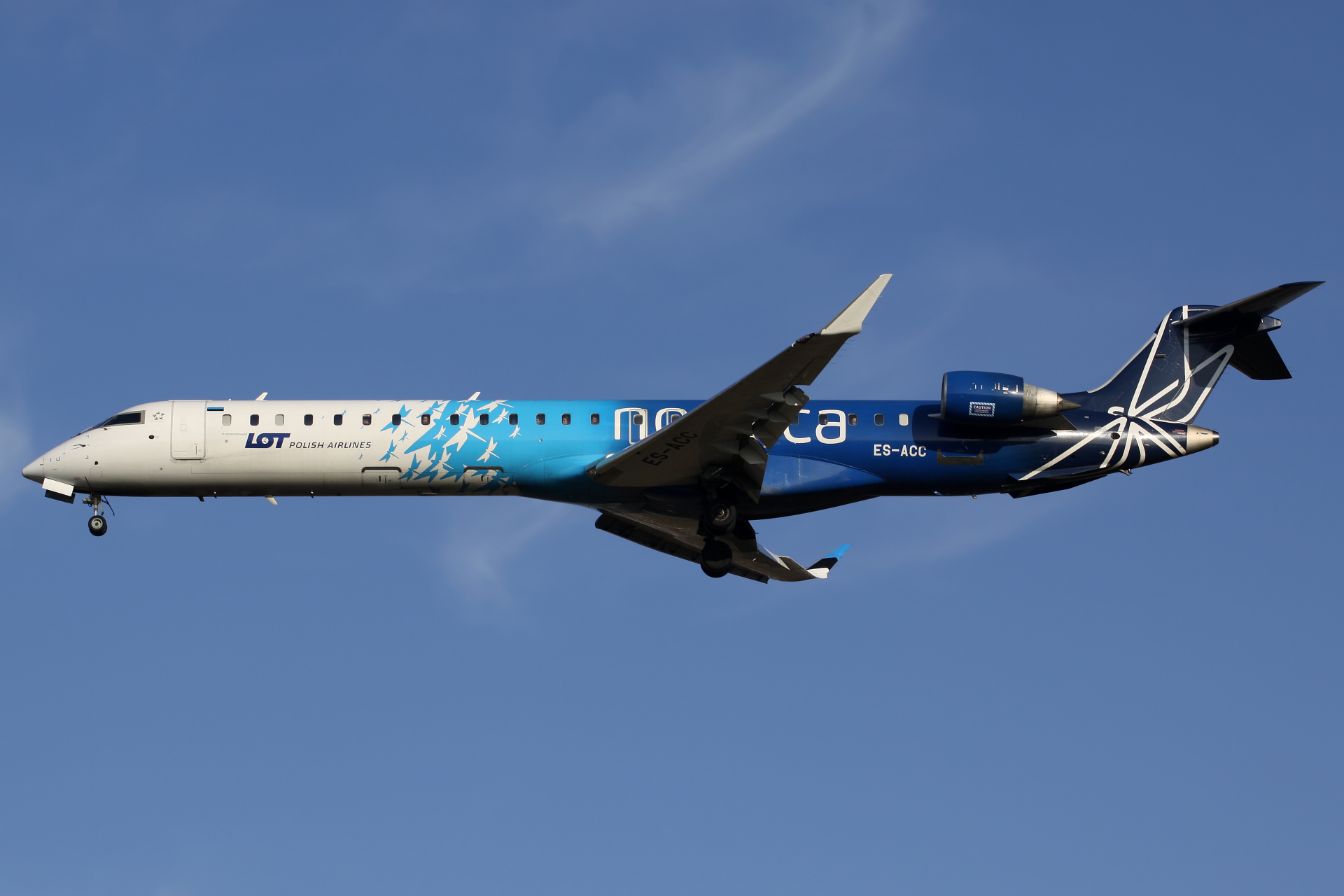 ES-ACC (LOT Polish Airlines) (Aircraft » EPWA Spotting » Mitsubishi Regional Jet » CRJ-900 » Nordica)